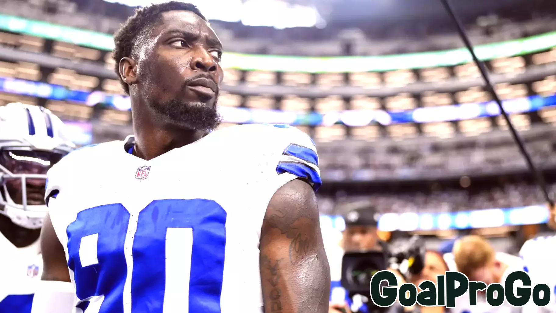 DeMarcus Lawrence's No. 90 Reassigned to Solomon Thomas Following His Departure